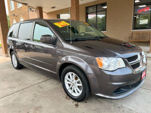 2015 Dodge Grand Caravan for sale at Arandas Auto Sales in Milwaukee WI