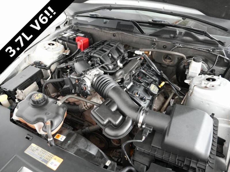 2012 Ford Mustang V6