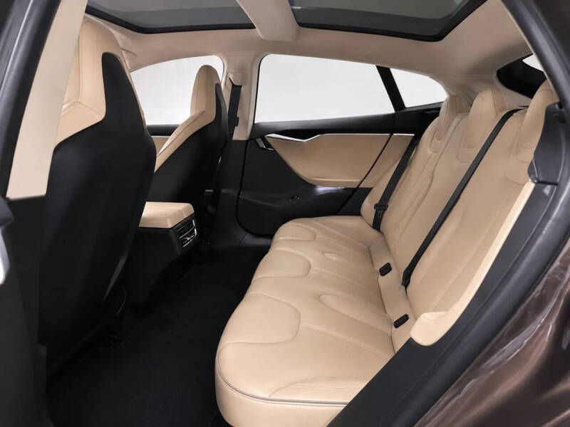 2012 Tesla Model S
