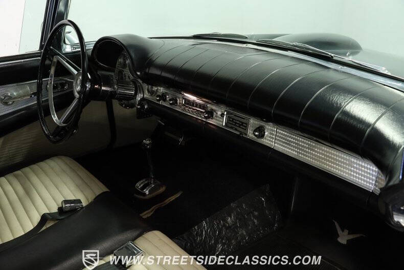 1957 Ford Thunderbird