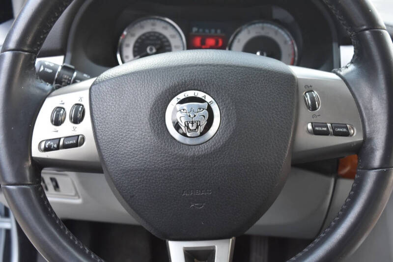 2009 Jaguar XF Luxury