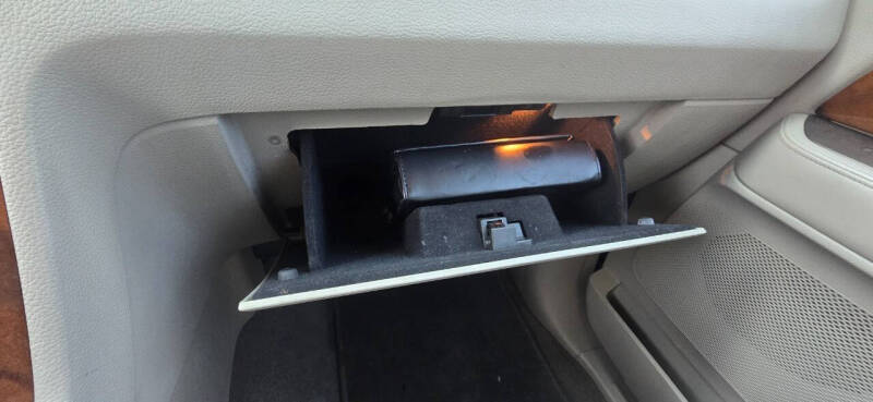 2011 Lincoln Navigator L
