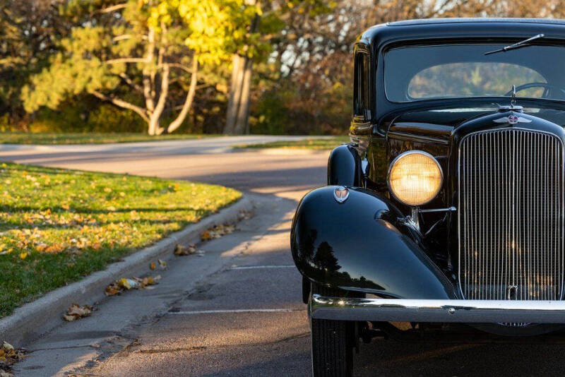 1933 Pontiac Coupe