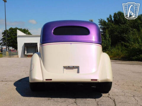 1935 Ford Tudor