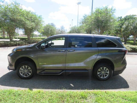 2024 Toyota Sienna XLE 7-Passenger