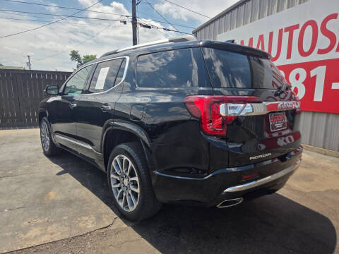 2023 GMC Acadia Denali