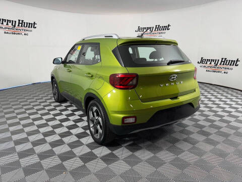 2024 Hyundai Venue SEL