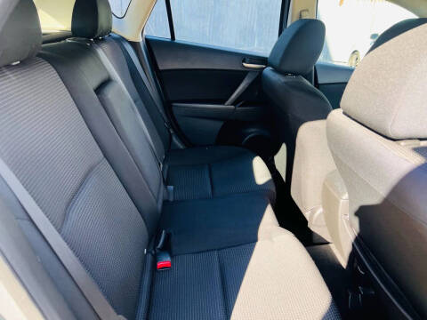 2012 Mazda MAZDA3 i Touring