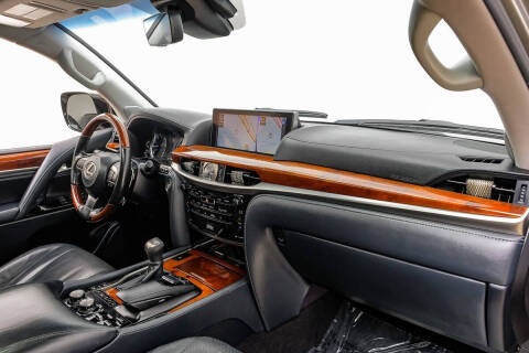 2019 Lexus LX 570 Three-Row