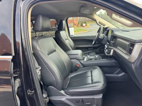 2023 Ford Expedition MAX XLT