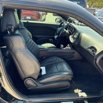2015 Dodge Challenger SRT 392