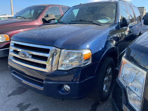 2010 Ford Expedition EL for sale at Ideal Cars in Hamilton OH