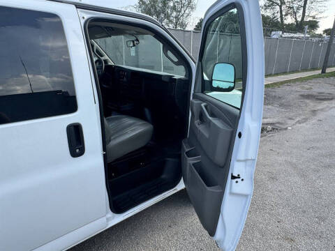 2018 Chevrolet Express LS 3500