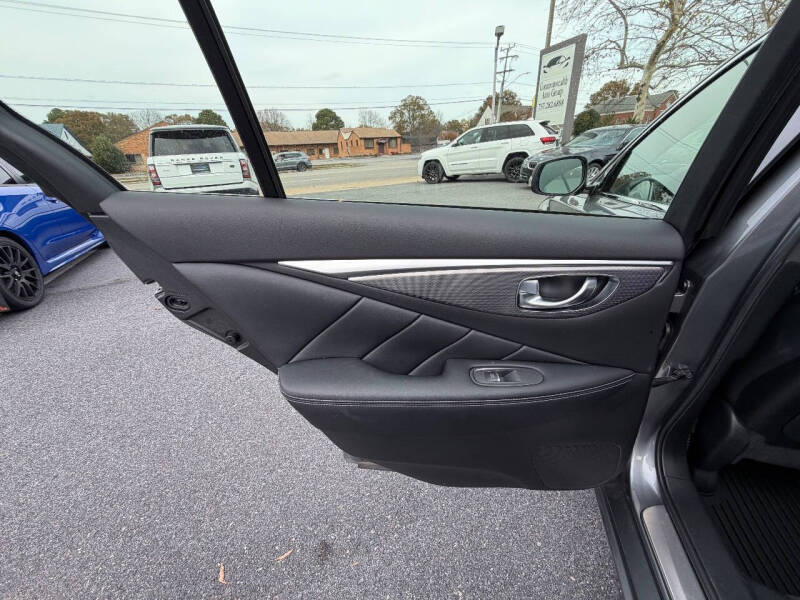 2015 Infiniti Q50 Premium