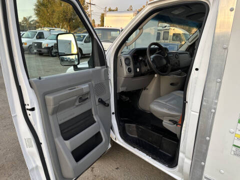 2015 Ford E-350