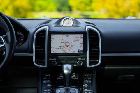 2017 Porsche Cayenne Platinum Edition