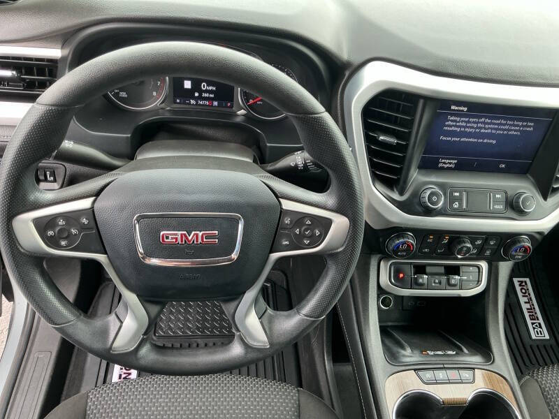 2023 GMC Acadia SLE