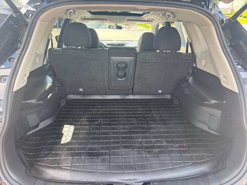 2016 Nissan Rogue SV