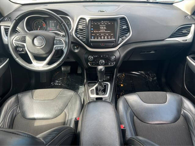 2018 Jeep Cherokee  - $18,797