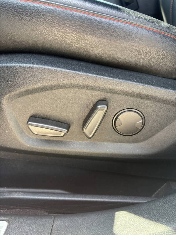 2020 Ford Edge ST Line