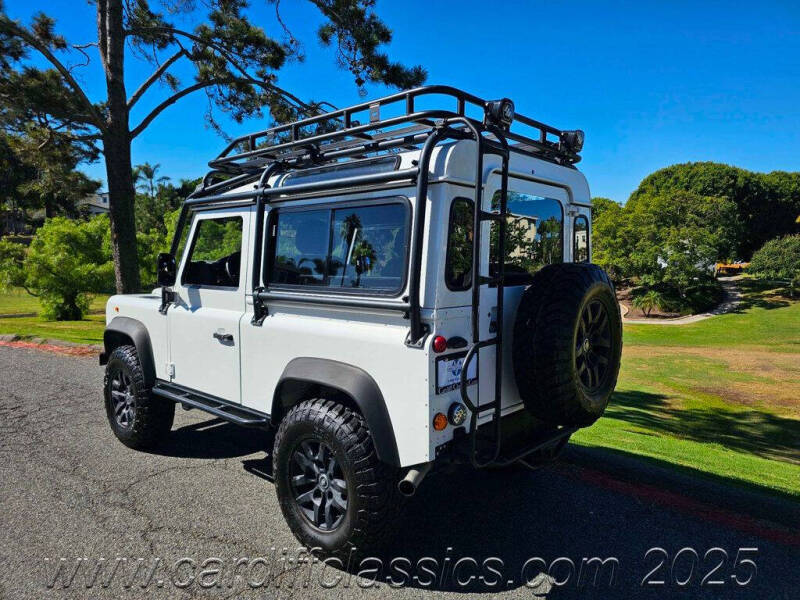 1985 Land Rover Defender