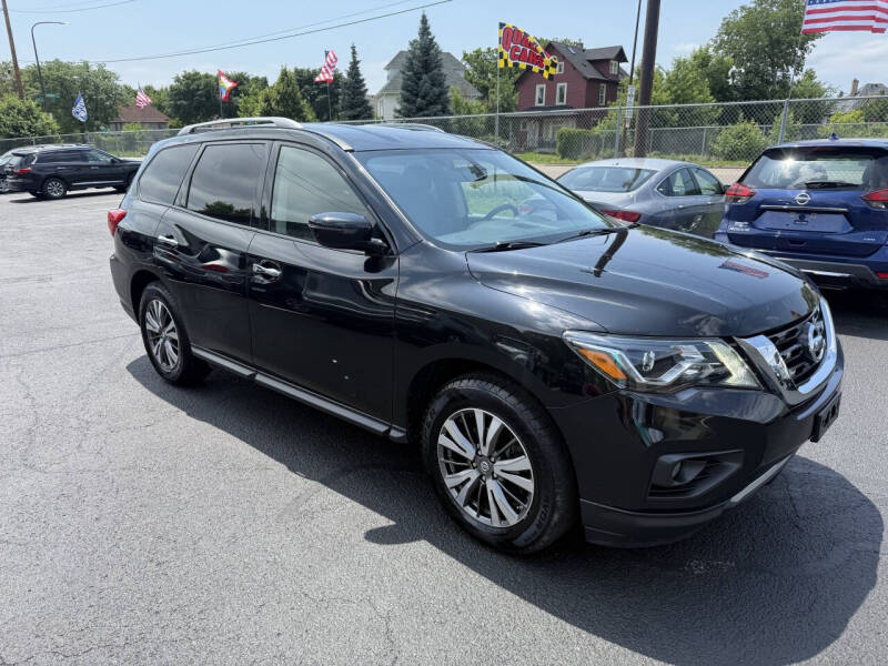 2019 Nissan Pathfinder SV