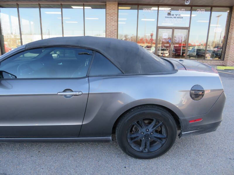 2014 Ford Mustang V6