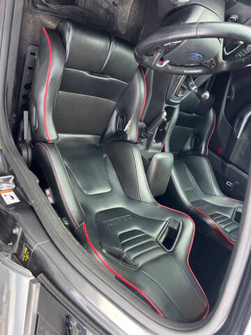 2018 Ford Focus ST