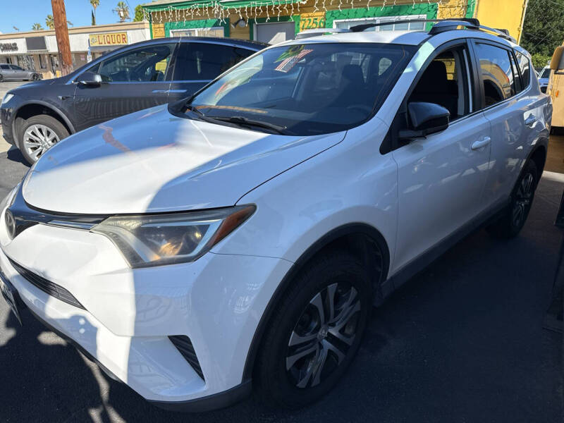 2017 Toyota RAV4 LE