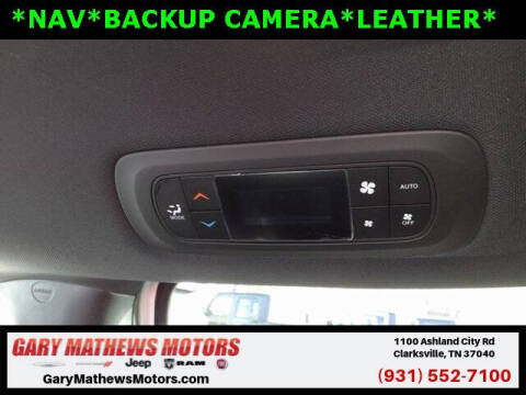 2024 Chrysler Pacifica Plug-In Hybrid Select