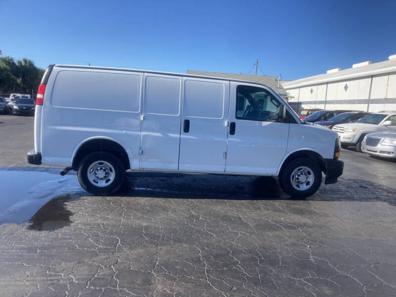 2019 Chevrolet Express 2500