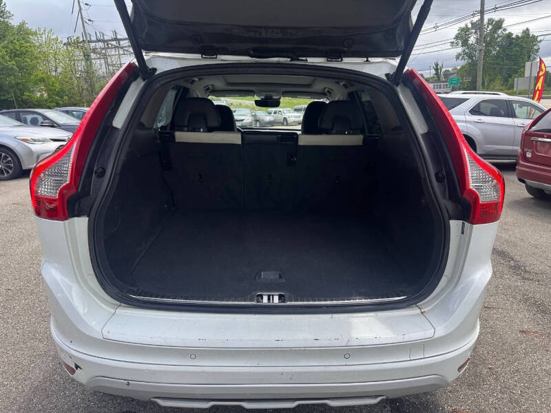 2017 Volvo XC60 T6 Dynamic