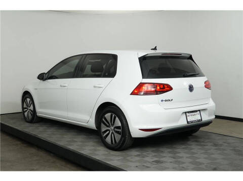 2016 Volkswagen e-Golf SE