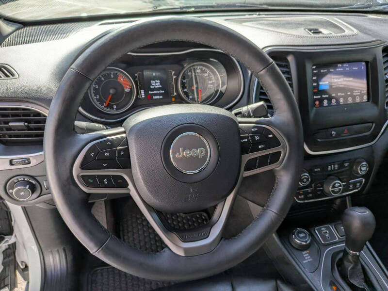 2019 Jeep Cherokee Latitude Plus