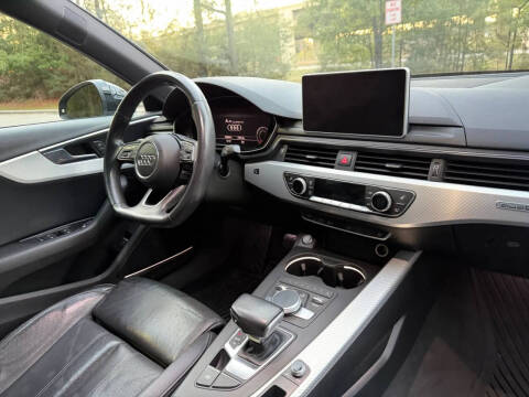 2017 Audi A4 2.0T quattro Premium Plus