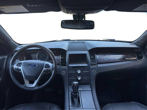 2015 Ford Taurus Limited