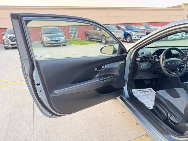 2019 Hyundai Veloster