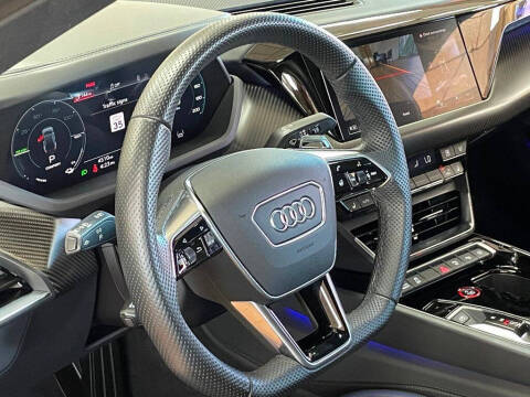 2022 Audi e-tron GT quattro Prestige