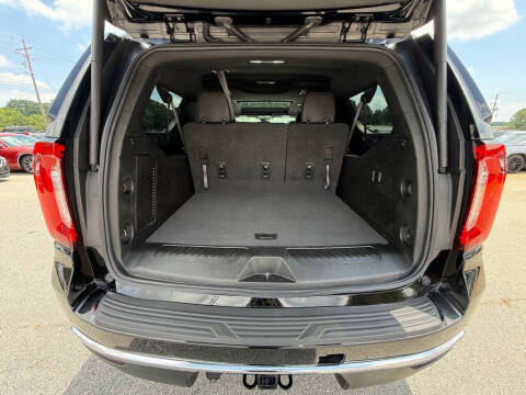 2023 GMC Yukon XL SLT