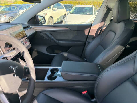 2024 Tesla Model Y Long Range