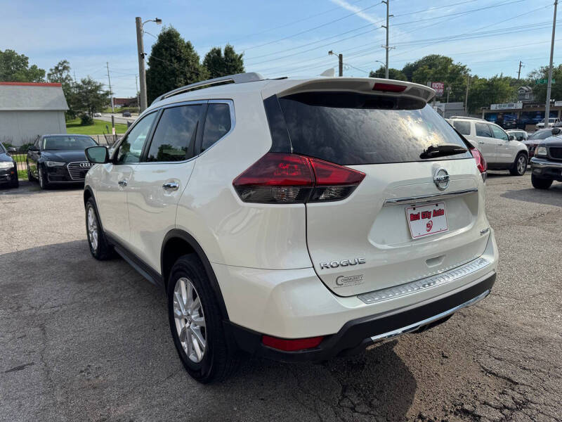 2018 Nissan Rogue SV