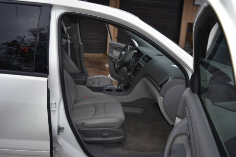 2013 GMC Acadia SLE-2