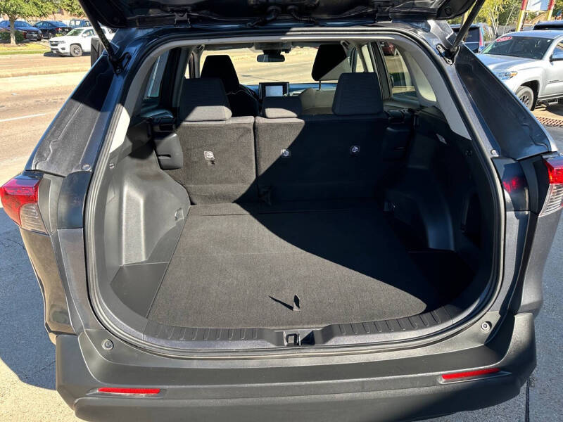 2020 Toyota RAV4 Hybrid LE