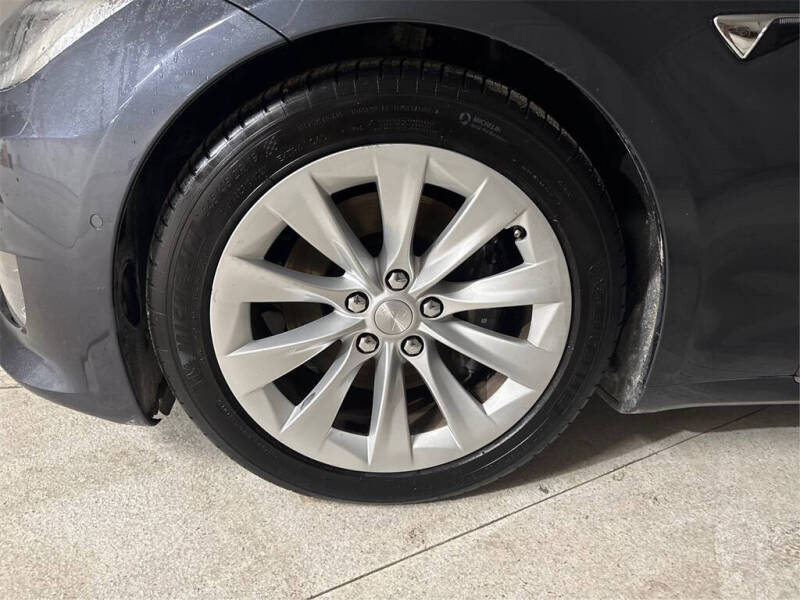 2016 Tesla Model S 70