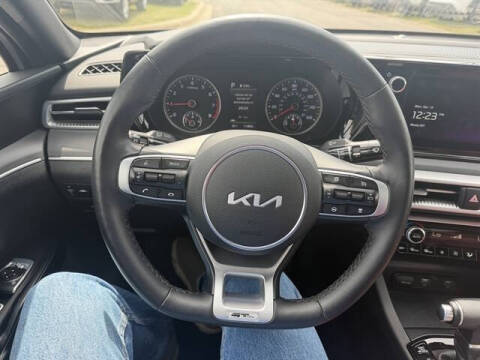 2023 Kia K5