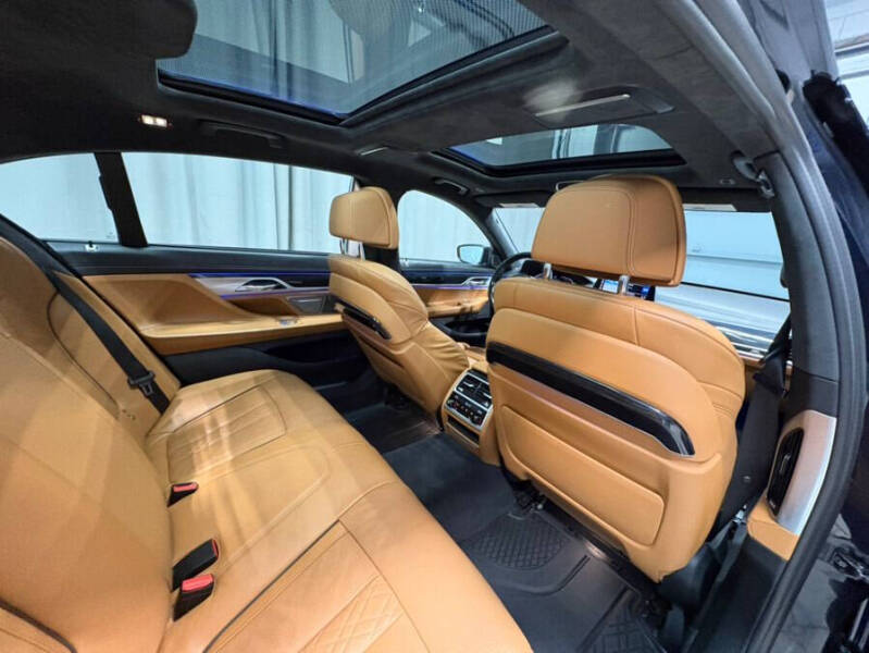 2022 BMW 7 Series 750i xDrive