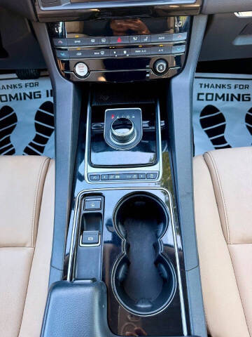 2017 Jaguar F-PACE 35t