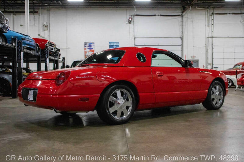 2002 Ford Thunderbird Deluxe