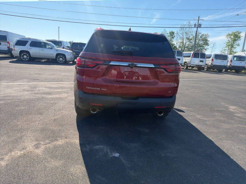 2023 Chevrolet Traverse LT Cloth