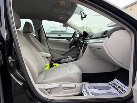 2016 Volkswagen Passat 1.8T S